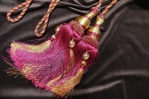 Кисти для шторы
