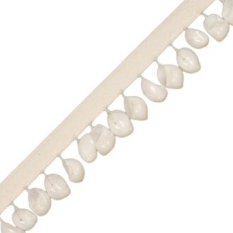 WHITE MOONSHELL FRINGE
