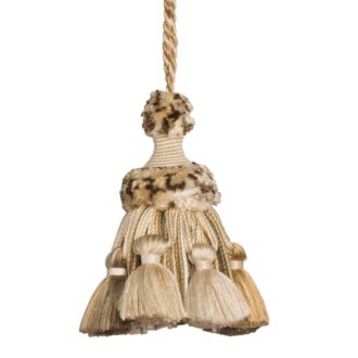 LA PETITE SILK KEY TASSEL