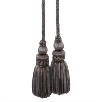LE JARDIN SILK CHAIR TASSEL
