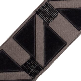 LE CIRQUE EMBROIDERED BORDER