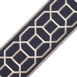SAKIORI EMBROIDERED BORDER