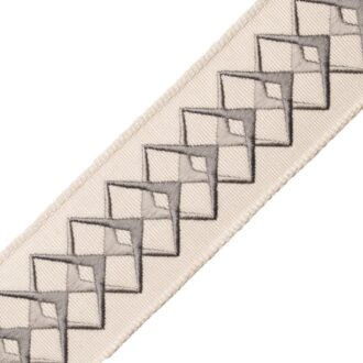 HEKO EMBROIDERED BORDER