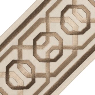 ODORI EMBROIDERED BORDER