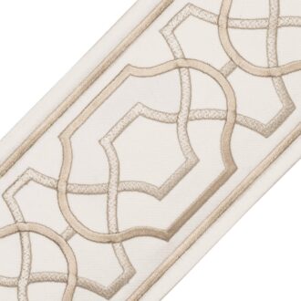 MARU EMBROIDERED BORDER
