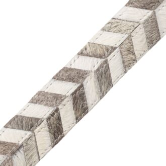 HAIR-ON-HIDE SEQUENCE BORDER