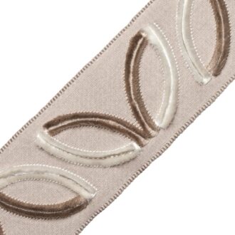 VIVIENNE EMBROIDERED BORDER