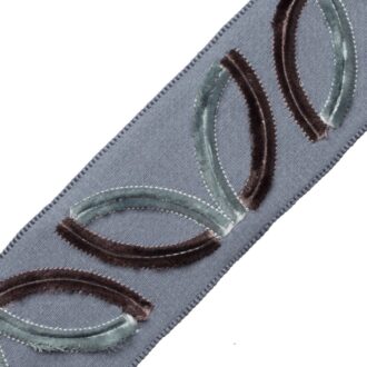 VIVIENNE EMBROIDERED BORDER