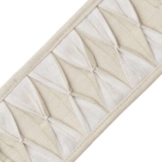 MONARCH PLEATED BORDER