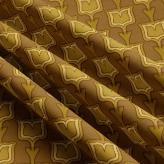 Ткань бархат Fleur-de-lis Light Gold от Daylight & Liontex